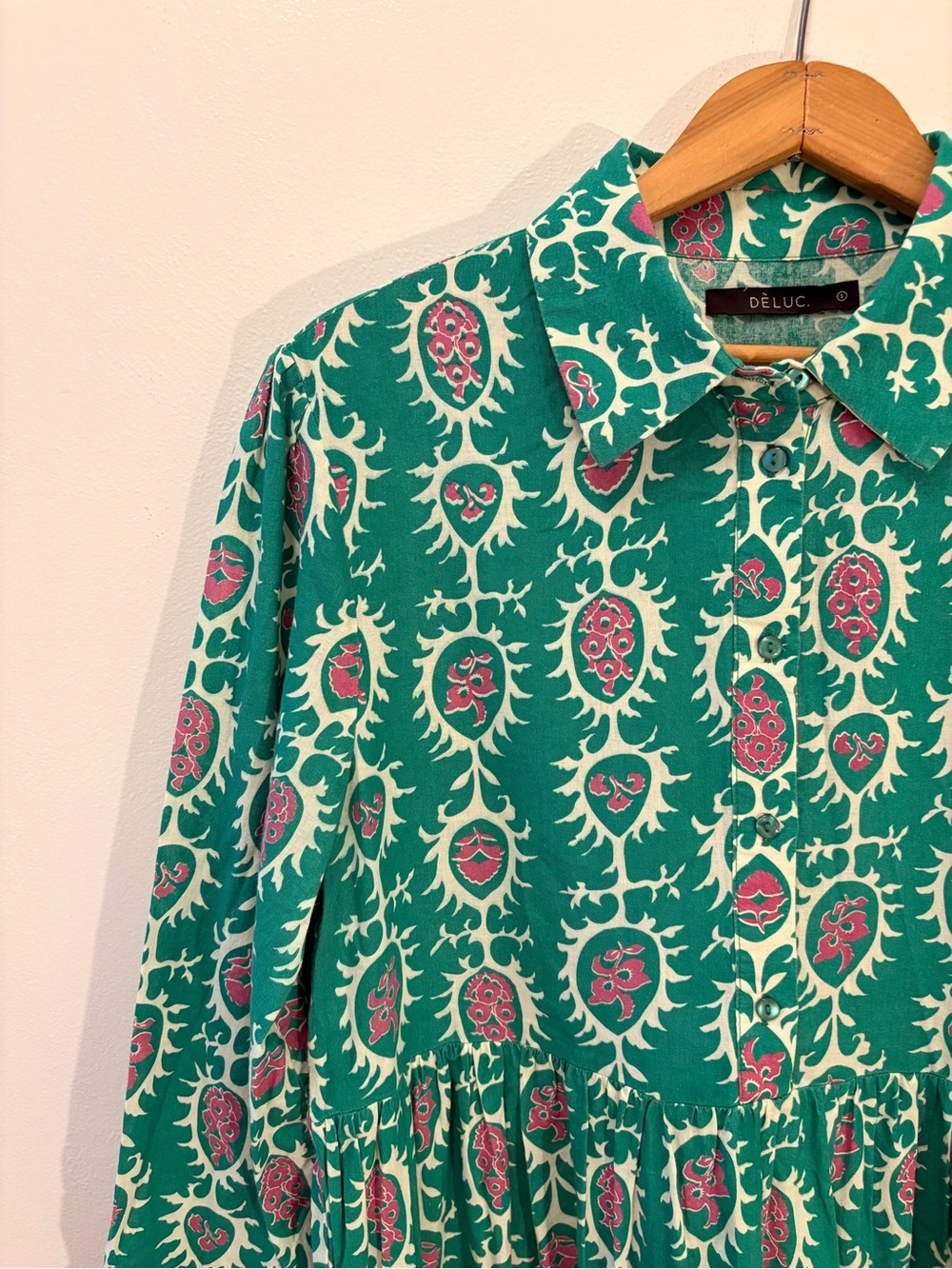Deluc Small Green Floral Button-Front Midi Dress - Picture 2 of 8